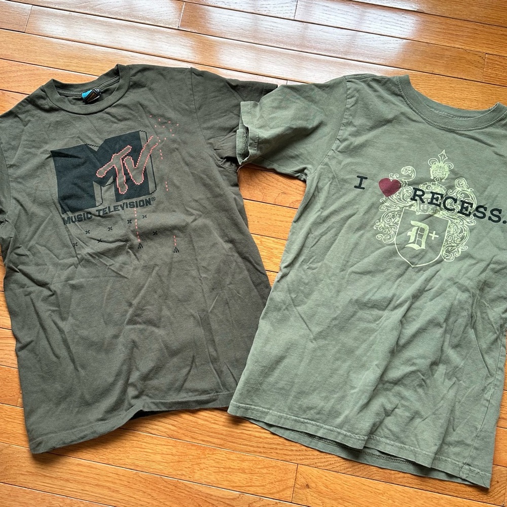 MTV Green Short Sleeve Tees with Graphic Designs